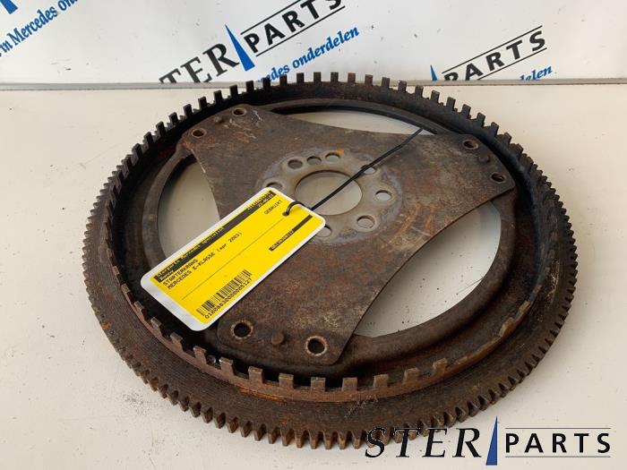 Gebruikte Starterkrans Mercedes E Combi (S211) 3.2 E-320 CDI 24V Prijs € 50,00 Margeregeling aangeboden door Sterparts Mercedes specialist