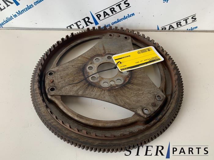 Gebruikte Starterkrans Mercedes E Combi (S211) 3.2 E-320 CDI 24V Prijs € 50,00 Margeregeling aangeboden door Sterparts Mercedes specialist