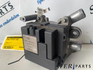 Gebruikte Element Kachelverwarming Mercedes E (W210) 3.2 E-320 CDI 24V Prijs € 44,95 Margeregeling aangeboden door Sterparts Mercedes specialist