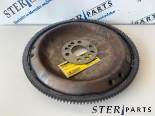 Gebruikte Starterkrans Mercedes S (W221) 3.5 S-350 24V Prijs € 99,95 Margeregeling aangeboden door Sterparts Mercedes specialist