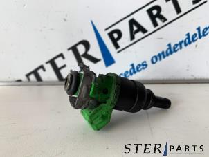 Gebruikte Injector (benzine injectie) Mercedes CLK (C209) 1.8 200K 16V Prijs € 24,95 Margeregeling aangeboden door Sterparts Mercedes specialist