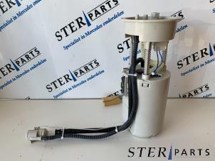 Gebruikte Brandstofpomp Elektrisch Mercedes ML I (163) 400 4.0 CDI V8 32V Prijs € 95,00 Margeregeling aangeboden door Sterparts Mercedes specialist