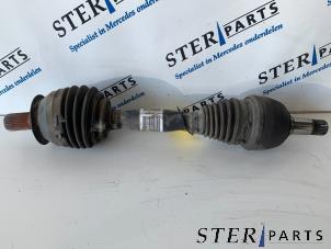 Gebruikte Homokineetas links-voor Mercedes B (W246) 1.6 B-200 BlueEFFICIENCY Turbo 16V Prijs € 74,50 Margeregeling aangeboden door Sterparts Mercedes specialist