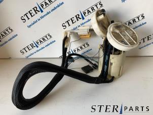 Gebruikte Tank element Pomp Mercedes E (W211) 2.7 E-270 CDI 20V Prijs € 69,95 Margeregeling aangeboden door Sterparts Mercedes specialist