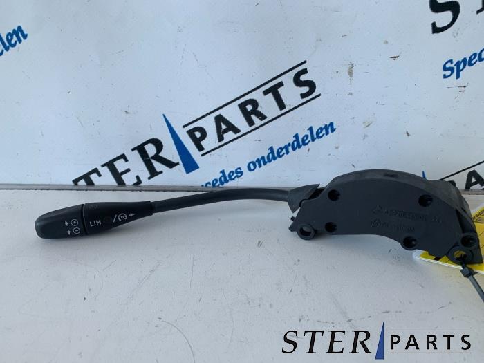 Gebruikte Cruise Control Mercedes S (W220) 3.2 S-320 CDI 24V Prijs € 24,95 Margeregeling aangeboden door Sterparts Mercedes specialist