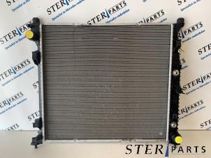 Gebruikte Radiateur Mercedes ML III (166) 3.0 ML-400 V6 24V Turbo 4-Matic Prijs € 124,95 Margeregeling aangeboden door Sterparts Mercedes specialist
