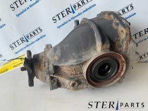 Gebruikte Differentieel achter Mercedes E Combi (S211) 3.2 E-320 CDI 24V Prijs € 174,50 Margeregeling aangeboden door Sterparts Mercedes specialist