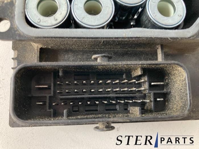 ABS Computer van een Mercedes-Benz Sprinter 3,5t (906.73) 310 CDI 16V 2008