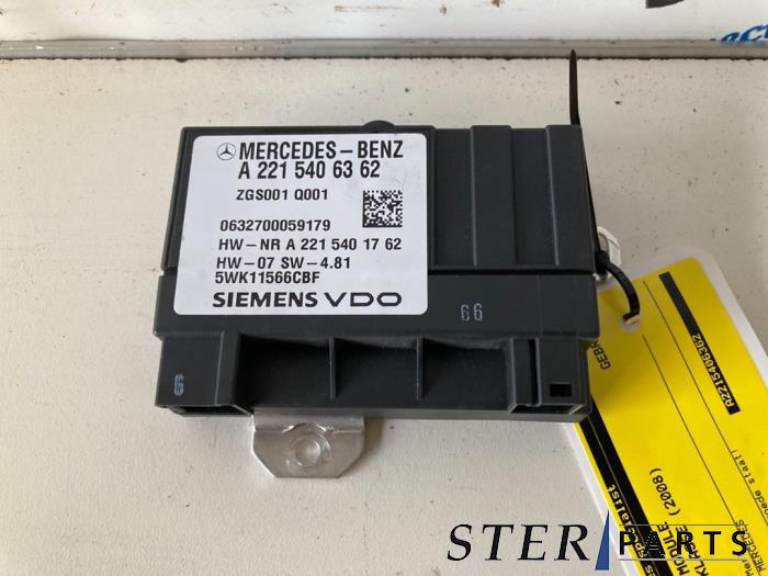 Gebruikte Brandstofpomp module Mercedes CLS (C219) 350 CGI 3.5 V6 24V Prijs € 100,00 Margeregeling aangeboden door Sterparts Mercedes specialist