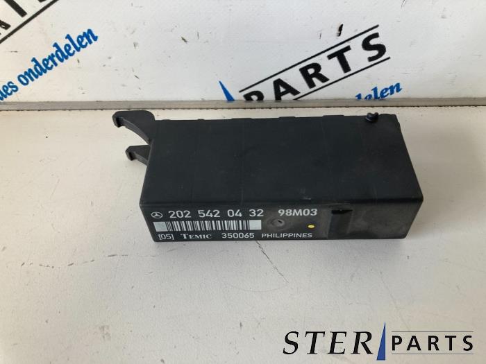 Gebruikte Module (diversen) Mercedes C Combi (S202) 1.8 C180T 16V Prijs € 30,00 Margeregeling aangeboden door Sterparts Mercedes specialist