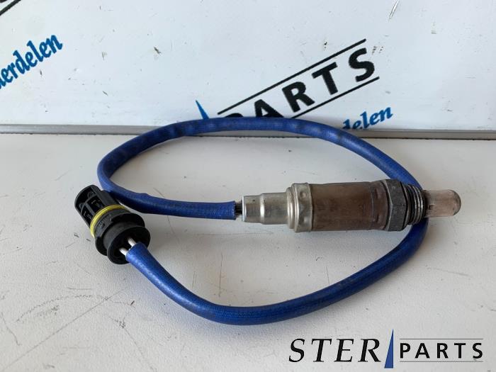 Lambda Sonde van een Mercedes-Benz E (W210) 2.4 E-240 V6 18V 1998