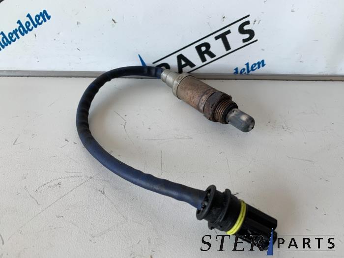 Gebruikte Lambda Sonde Mercedes S (W220) 4.3 S-430 V8 24V Prijs € 50,00 Margeregeling aangeboden door Sterparts Mercedes specialist