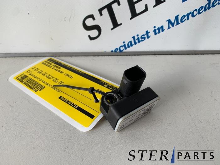 Gebruikte Airbag Sensor Mercedes E (W212) E-350 CDI BlueEfficiency V6 24V 4-Matic Prijs € 19,95 Margeregeling aangeboden door Sterparts Mercedes specialist