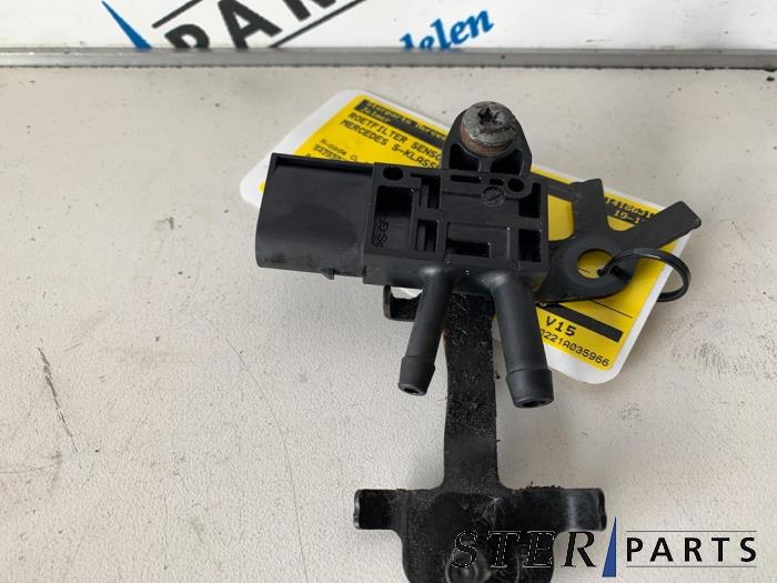 Gebruikte Roetfilter sensor Mercedes S (W221) 3.0 S-320 CDI 24V Prijs € 14,95 Margeregeling aangeboden door Sterparts Mercedes specialist