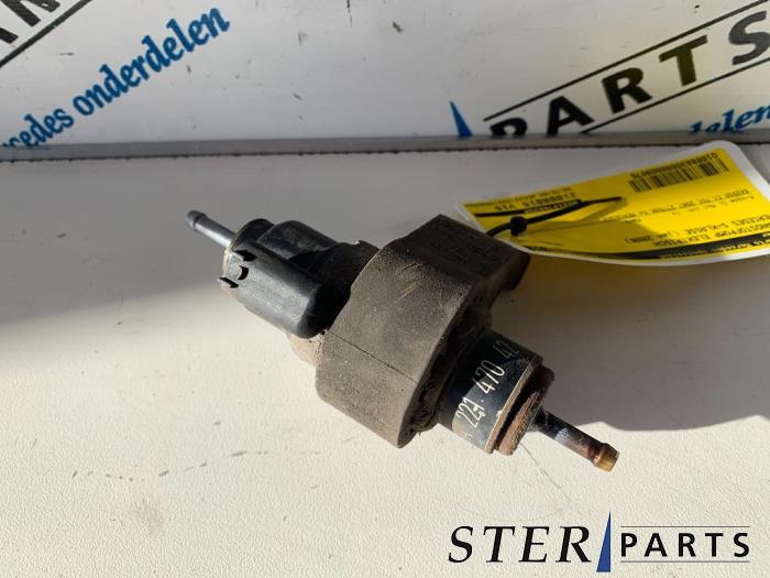 Gebruikte Tank element Pomp Mercedes S (W221) 3.0 S-320 CDI 24V Prijs € 49,50 Margeregeling aangeboden door Sterparts Mercedes specialist