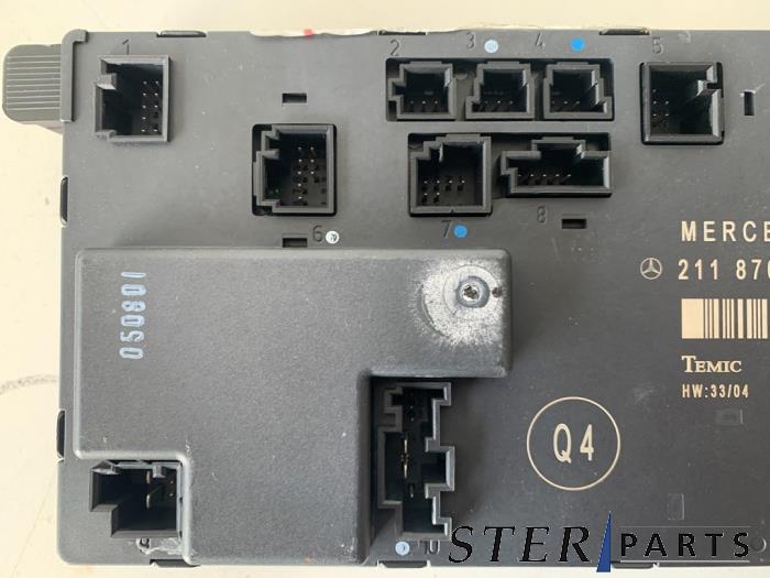 Centrale Deurvergrendelings Module van een Mercedes-Benz E (W211) 2.2 E-200 CDI 16V 2004