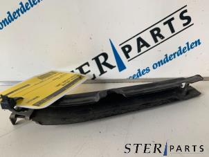 Gebruikte Bumpersteun links-voor Mercedes ML II (164/4JG) 3.0 ML-280 CDI 4-Matic V6 24V Prijs € 7,50 Margeregeling aangeboden door Sterparts Mercedes specialist