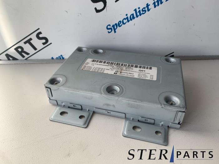 Gebruikte Computer Diversen Mercedes E (W212) E-200 CDI 16V BlueEfficiency,BlueTEC Prijs € 50,00 Margeregeling aangeboden door Sterparts Mercedes specialist