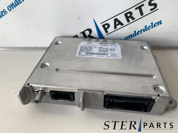 Gebruikte Telefoon Module Mercedes S (W221) 3.0 S-320 CDI 24V 4-Matic Prijs € 99,95 Margeregeling aangeboden door Sterparts Mercedes specialist