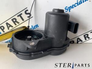 Gebruikte Modele EPB Mercedes B (W246) 1.6 B-200 BlueEFFICIENCY Turbo 16V Prijs € 54,45 Inclusief btw aangeboden door Sterparts Mercedes specialist