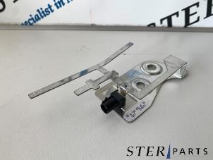 Gebruikte Antenne Mercedes GLK (204.7/9) 2.2 200 CDI 16V BlueEfficiency 4-Matic Prijs € 8,95 Margeregeling aangeboden door Sterparts Mercedes specialist