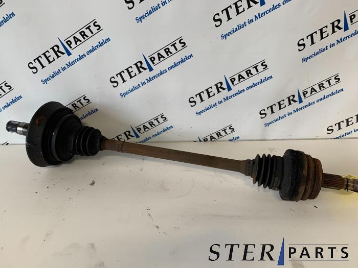 Gebruikte Steekas rechts-achter Mercedes E Combi (S211) 3.2 E-320 CDI 24V Prijs € 49,50 Margeregeling aangeboden door Sterparts Mercedes specialist