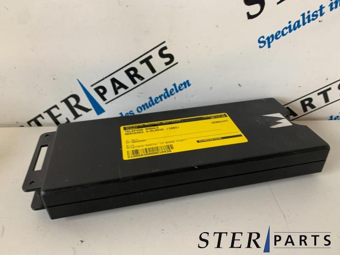 Gebruikte Telefoon Module Mercedes S (W140) 3.2 300 SE,SEL 24V (S320) Prijs € 19,95 Margeregeling aangeboden door Sterparts Mercedes specialist