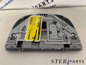 Gebruikte Binnenverlichting achter Mercedes S (W220) 3.2 S-320 CDI 24V Prijs € 24,95 Margeregeling aangeboden door Sterparts Mercedes specialist