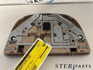Gebruikte Binnenverlichting achter Mercedes S (W220) 3.2 S-320 CDI 24V Prijs € 24,95 Margeregeling aangeboden door Sterparts Mercedes specialist