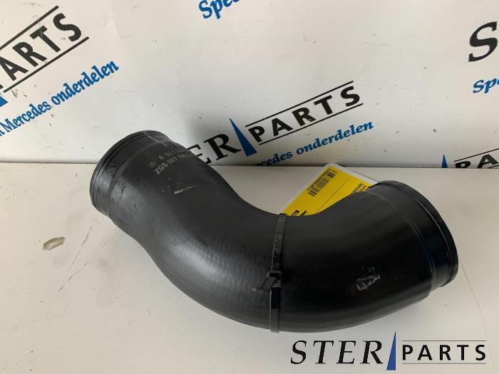 Gebruikte Intercooler Slang Mercedes Sprinter 2t (901/902) 211 CDI 16V Prijs € 24,20 Inclusief btw aangeboden door Sterparts Mercedes specialist