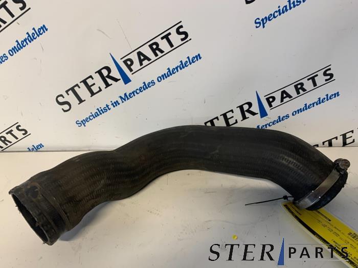 Gebruikte Intercooler Slang Mercedes Vito (639.7) 2.2 115 CDI 16V Prijs € 18,09 Inclusief btw aangeboden door Sterparts Mercedes specialist
