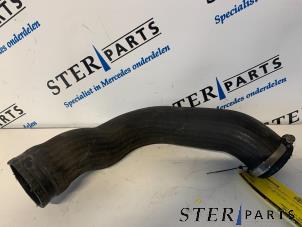 Gebruikte Intercooler Slang Mercedes Vito (639.7) 2.2 115 CDI 16V Prijs € 18,09 Inclusief btw aangeboden door Sterparts Mercedes specialist