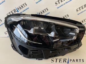 Gebruikte Rechter Koplamp Mercedes E (W213) E-200d 1.6 Turbo 16V Prijs € 719,95 Inclusief btw aangeboden door Sterparts Mercedes specialist