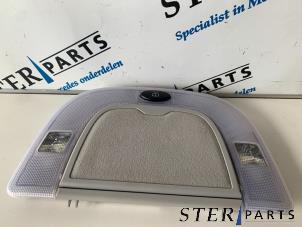 Gebruikte Binnenverlichting achter Mercedes S (W220) 3.2 S-320 CDI 24V Prijs € 24,95 Margeregeling aangeboden door Sterparts Mercedes specialist