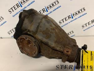 Gebruikte Cardanklok achter Mercedes E (W210) 2.2 E-220 CDI 16V Prijs € 125,00 Margeregeling aangeboden door Sterparts Mercedes specialist