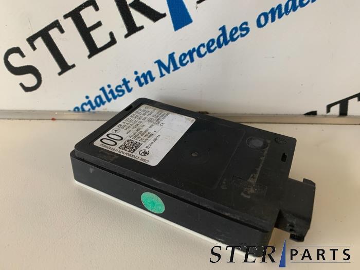 Gebruikte Radar sensor Mercedes E (W213) E-200d 2.0 Turbo 16V Prijs € 205,10 Inclusief btw aangeboden door Sterparts Mercedes specialist