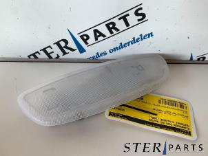 Gebruikte Binnenverlichting achter Mercedes C (W203) 2.0 C-180 16V Prijs € 4,95 Margeregeling aangeboden door Sterparts Mercedes specialist