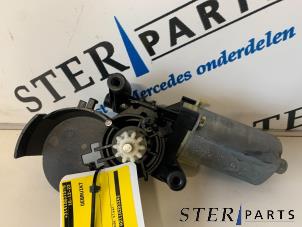 Gebruikte Stoelmotor Mercedes E (W211) 2.2 E-200 CDI 16V Prijs € 35,00 Margeregeling aangeboden door Sterparts Mercedes specialist