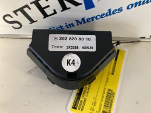 Gebruikte Sensor (overige) Mercedes C (W202) 2.2 C-200 CDI 16V Prijs € 35,00 Margeregeling aangeboden door Sterparts Mercedes specialist