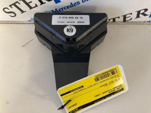 Gebruikte Alarm sensor Mercedes E (W210) 2.0 E-200 16V Prijs € 24,95 Margeregeling aangeboden door Sterparts Mercedes specialist