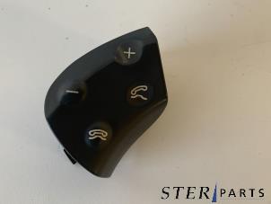 Gebruikte Schakelaar stuurbediening Mercedes C (W203) 2.2 C-200 CDI 16V Prijs € 24,95 Margeregeling aangeboden door Sterparts Mercedes specialist