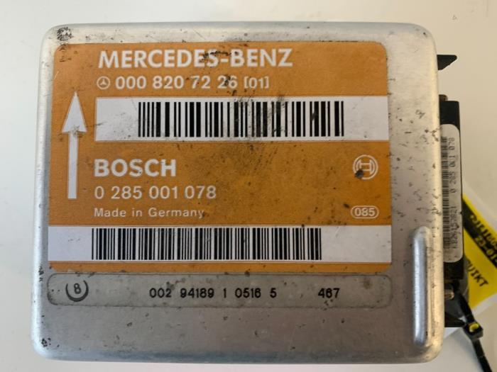 Airbag Module van een Mercedes-Benz E (W124) 2.8 280 E 24V 1992
