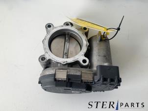 Gebruikte Gasklephuis Mercedes B (W246) 1.6 B-200 BlueEFFICIENCY Turbo 16V Prijs € 24,95 Margeregeling aangeboden door Sterparts Mercedes specialist