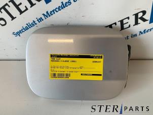 Gebruikte Tank Klep Mercedes C Sportcoupé (C203) 1.8 C-180K 16V Prijs € 20,00 Margeregeling aangeboden door Sterparts Mercedes specialist