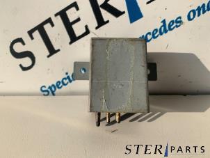 Gebruikte Relais Mercedes E (W124) 2.0 200 E Prijs € 9,50 Margeregeling aangeboden door Sterparts Mercedes specialist