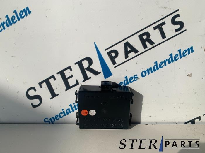 Gebruikte Regensensor Mercedes E (W211) 2.2 E-200 CDI 16V Prijs € 19,95 Margeregeling aangeboden door Sterparts Mercedes specialist