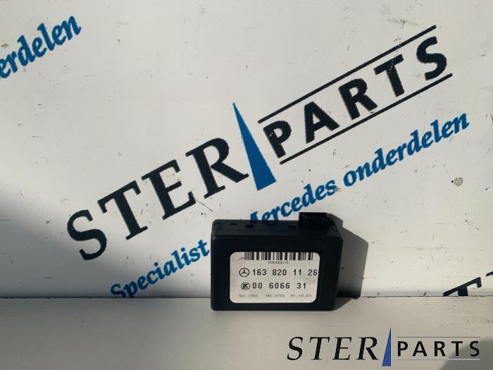 Gebruikte Regensensor Mercedes ML I (163) 2.7 270 CDI 20V Prijs € 44,95 Margeregeling aangeboden door Sterparts Mercedes specialist