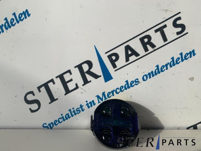 Gebruikte Regensensor Mercedes E Estate (S212) E-200 CDI 16V BlueEfficiency,BlueTEC Prijs € 19,95 Margeregeling aangeboden door Sterparts Mercedes specialist
