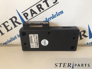 Gebruikte Telefoon Module Mercedes S (W220) 3.2 S-320 CDI Prijs € 19,95 Margeregeling aangeboden door Sterparts Mercedes specialist