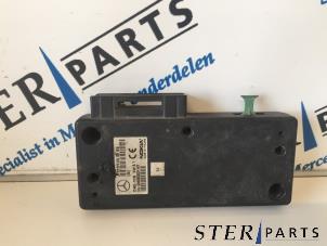 Gebruikte Telefoon Module Mercedes S (W220) 3.2 S-320 18V Prijs € 19,95 Margeregeling aangeboden door Sterparts Mercedes specialist